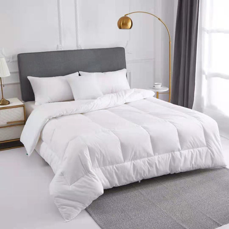 COUETTE HÔTELIÈRE — Fibre de Coton ou Plume d'Oie